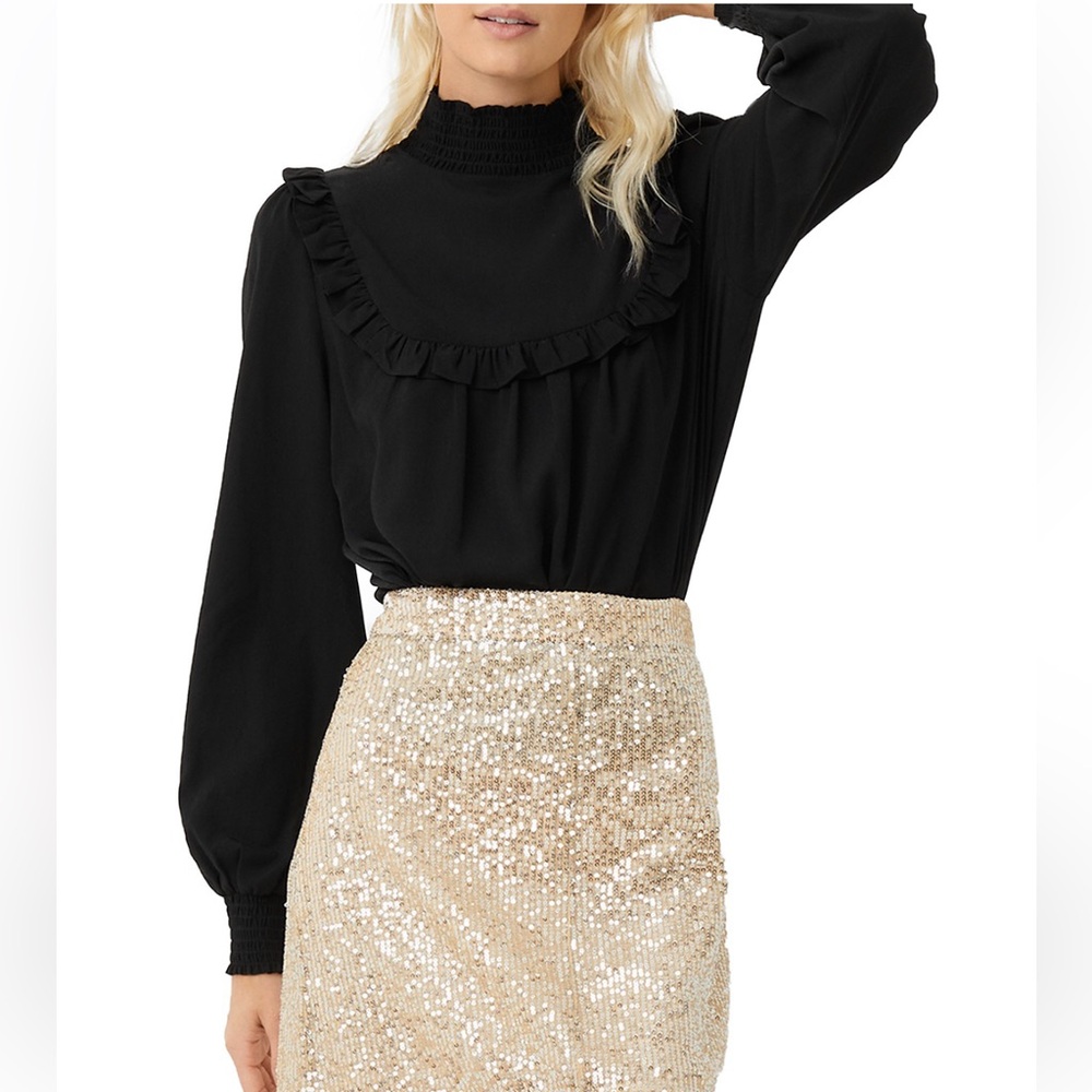 French Connection Black Crepe Ruffled Blouse sz. Small